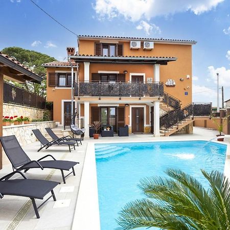 Villa Vita In Porec - Haus Fuer 6-8 Personen Kastelir Ngoại thất bức ảnh