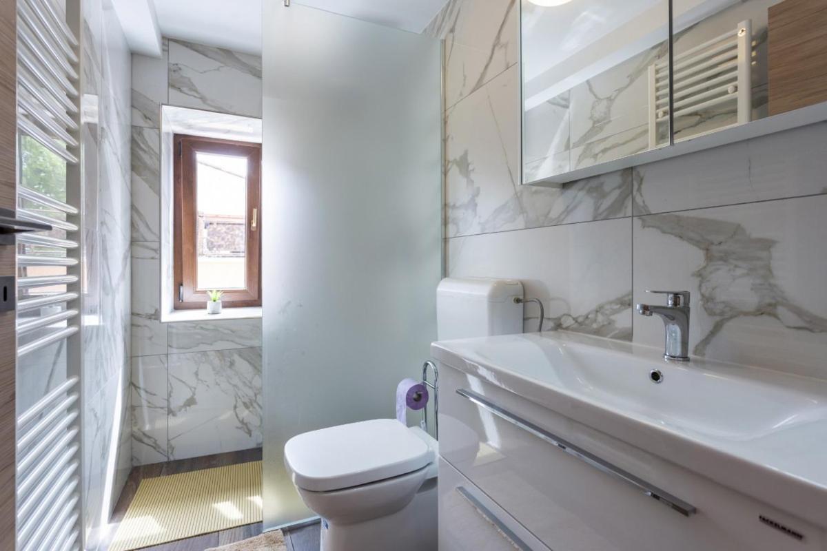 Villa Vita In Porec - Haus Fuer 6-8 Personen Kastelir Ngoại thất bức ảnh